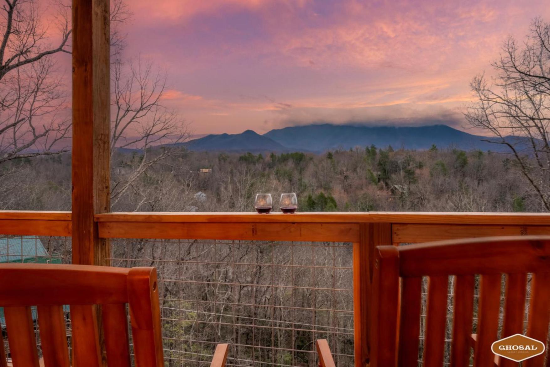 Tranquil Mountain Getaway By Ghosal Luxury Lodging แกตลิงเบิร์ก ภายนอก รูปภาพ