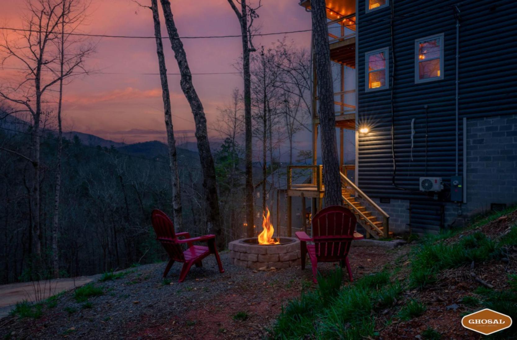 Tranquil Mountain Getaway By Ghosal Luxury Lodging แกตลิงเบิร์ก ภายนอก รูปภาพ