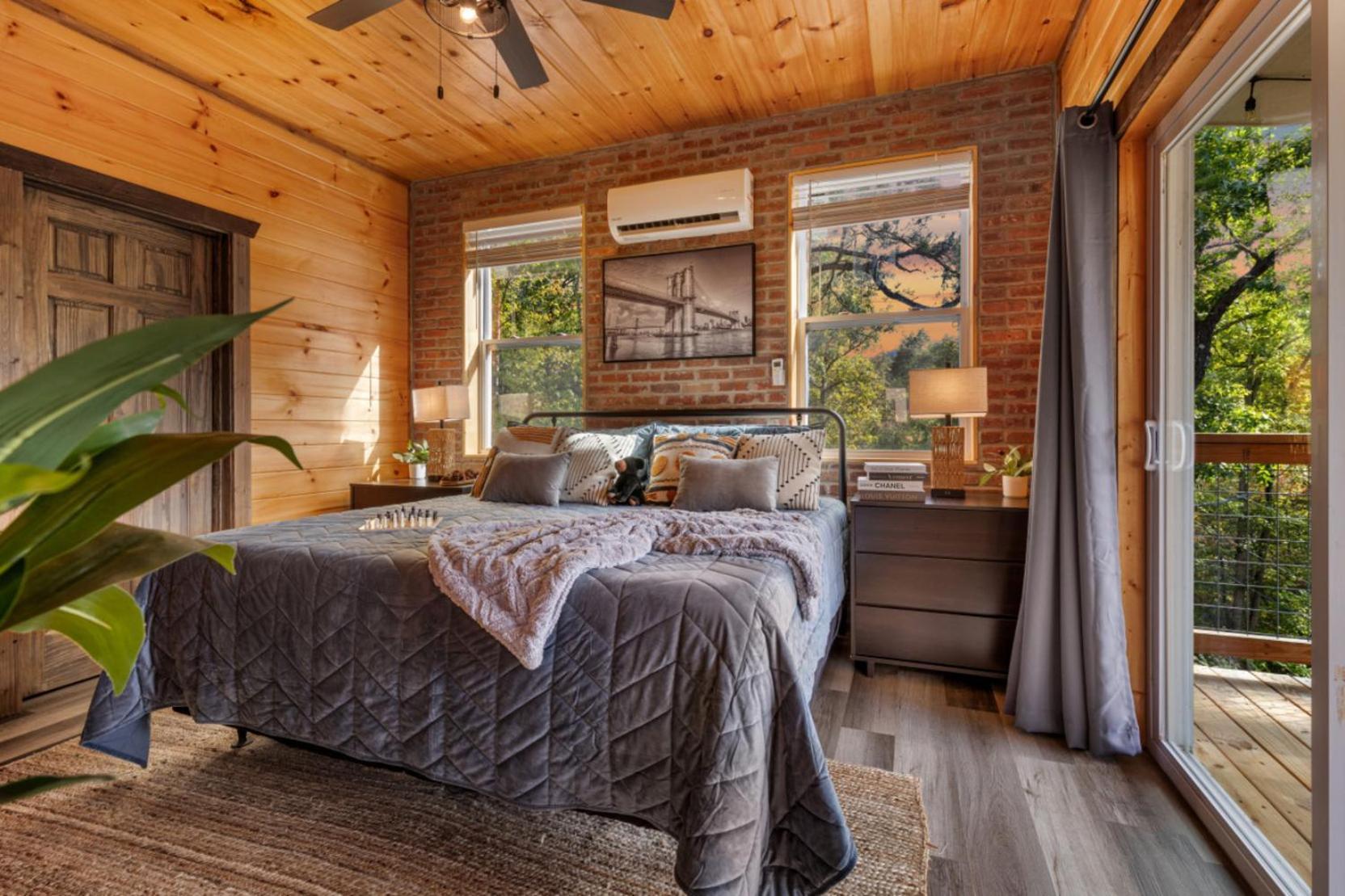 Tranquil Mountain Getaway By Ghosal Luxury Lodging แกตลิงเบิร์ก ภายนอก รูปภาพ