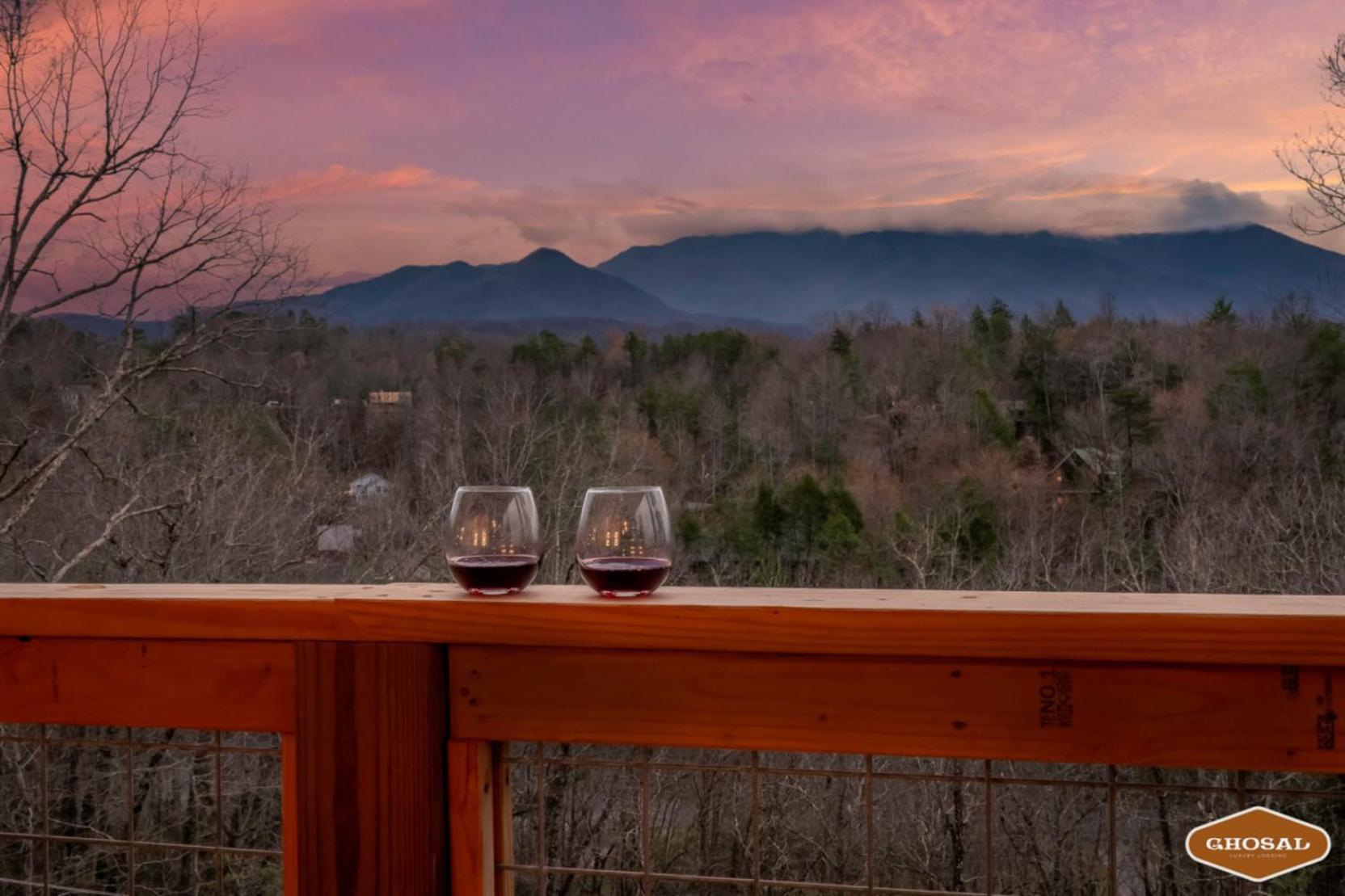 Tranquil Mountain Getaway By Ghosal Luxury Lodging แกตลิงเบิร์ก ภายนอก รูปภาพ