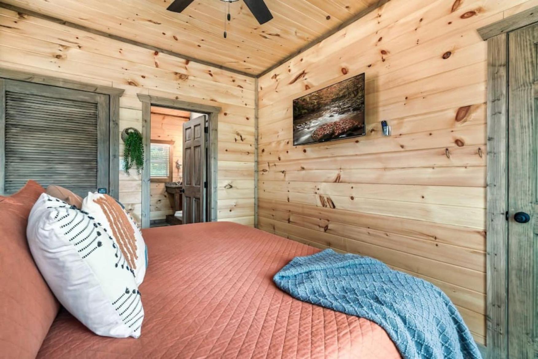 Tranquil Mountain Getaway By Ghosal Luxury Lodging แกตลิงเบิร์ก ภายนอก รูปภาพ